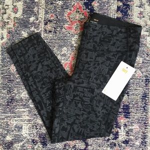 NWT Lucy 1X perfect core legging fossil black mod